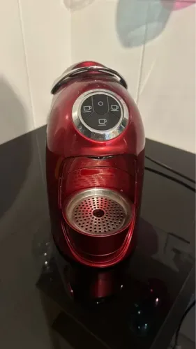 Máquina de Café 3 corações Vermelha