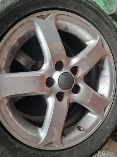 Roda esportiva estrela prata aro 15 Aplicação Volkswagen Fox 5x100