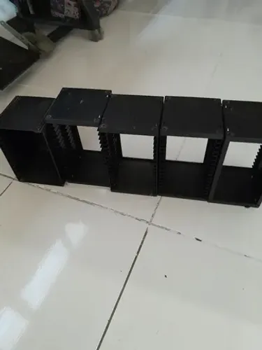 5 porta cds. Ótimo estado.