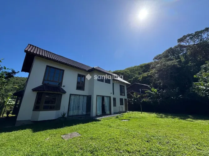 Casa em condomínio fechado à venda, 220 m² - Armação - Florianópolis/SC