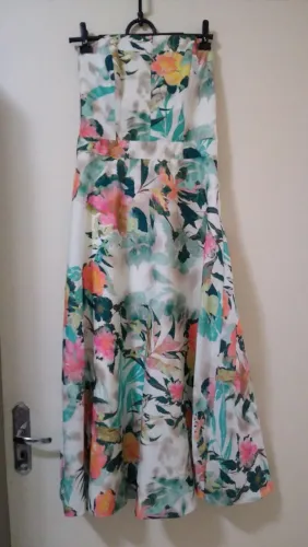 Vestido floral Adriana Barra