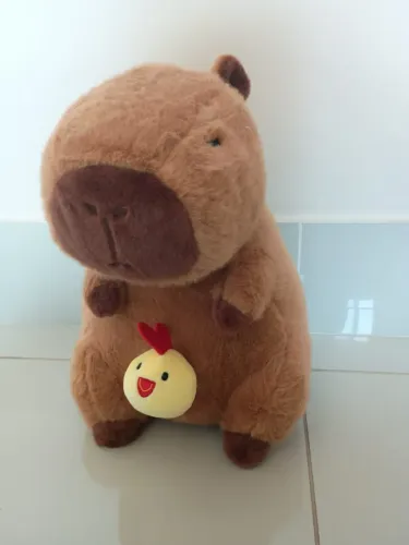 Boneco de pelúcia capivara 36cm
