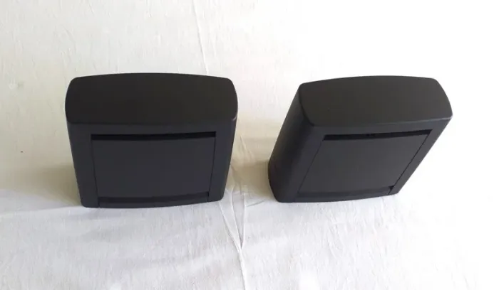 Dois receivers sem fio marca Bose modelo SL2, novos.