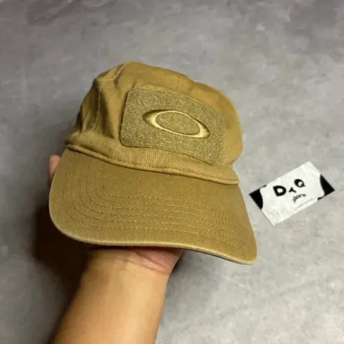 Boné Oakley SI Elite Bege