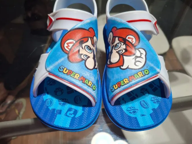 Sandália infantil Super Mário