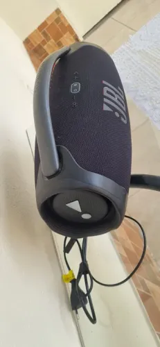 Caixa de som JBL boombox 3