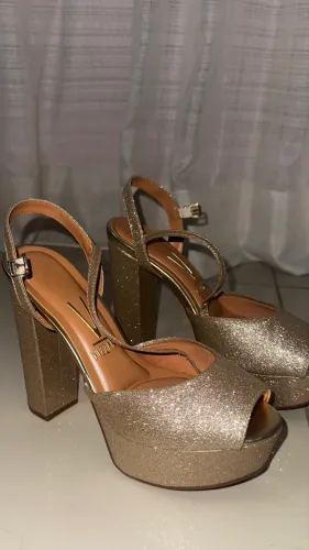 Salto Dourado Vizzano