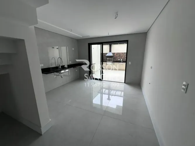 Casa a venda no Campo Grande com 3 suítes, 2 vagas, 149m², quintal com churrasqueira, vara