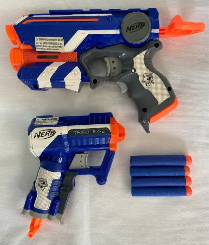 NERF (2 NERFs + 4 dardos)