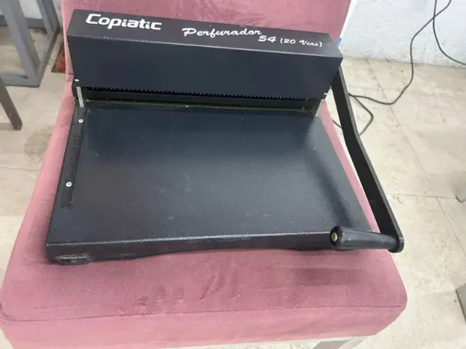Perfurador Copiatic 54