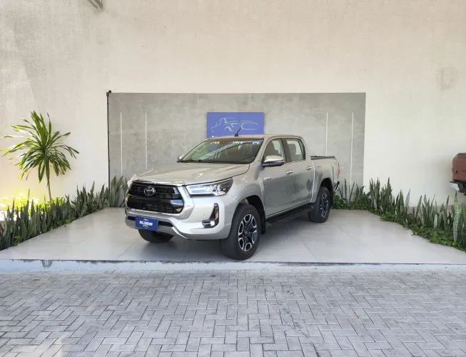 Hilux Srx Limited 2023/2023 - Garantia de Fábrica