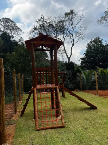 Brinquedo eucalipto tratado 