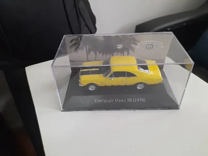 Miniatura de Opala SS, 1976, 1/43, leia a descrição