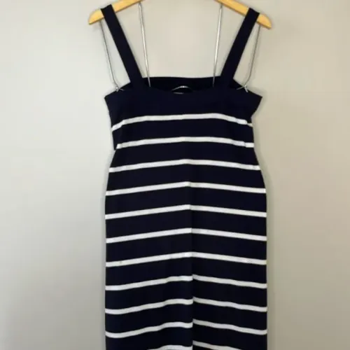 vestido listrado azul e branco, tamanho G, malha