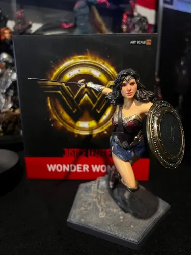 Wonder Woman Iron Studios 1/10 - Justice League