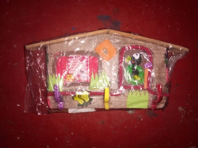 Porta chave.    Enfeite de casa fofo com personagens