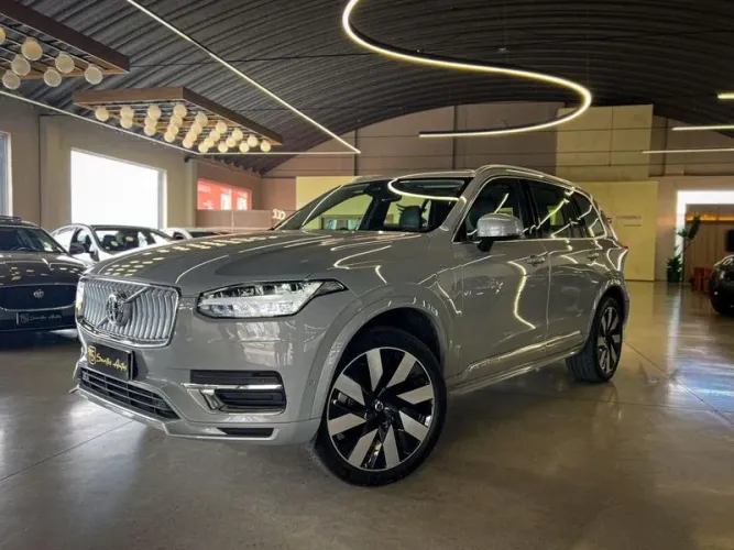 Volvo XC-90 T-8 Ultim. Dark 2.0 AWD (híbrido) 2024