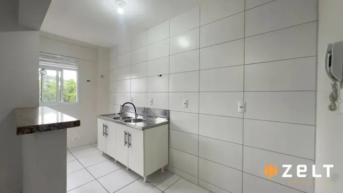 Apartamento com 3 dormitórios para alugar, 96 m² por R$ 2.100,00- Escola Agrícola - Blumen