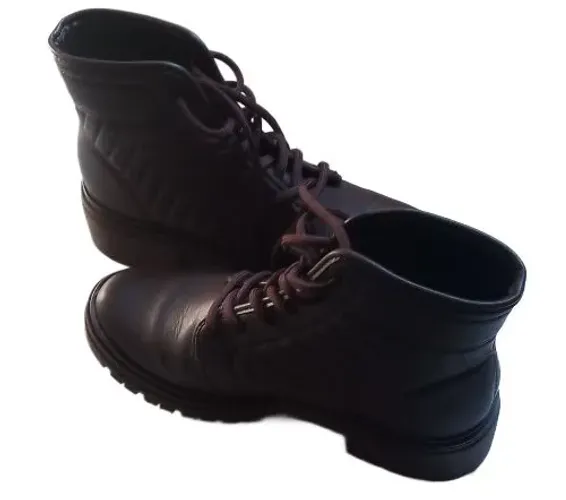 Botas de couro Marrom Dakota- Elegância e conforto (nova)