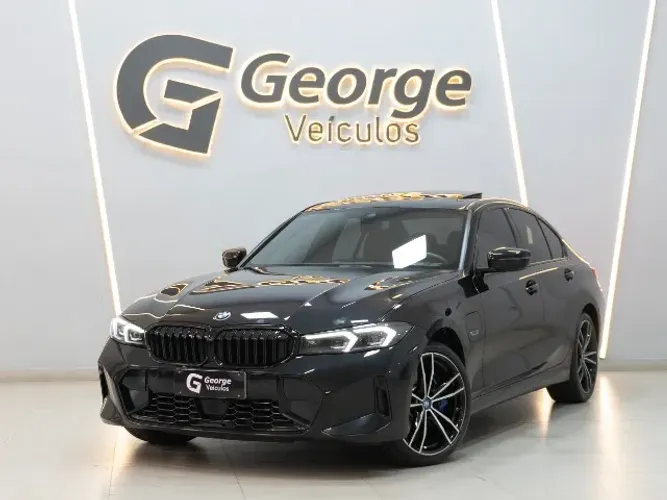 BMW 330E 2024  (19.000km)