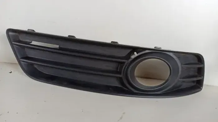 Grade Do Farol Milha Lado Direito Audi A3 2010
