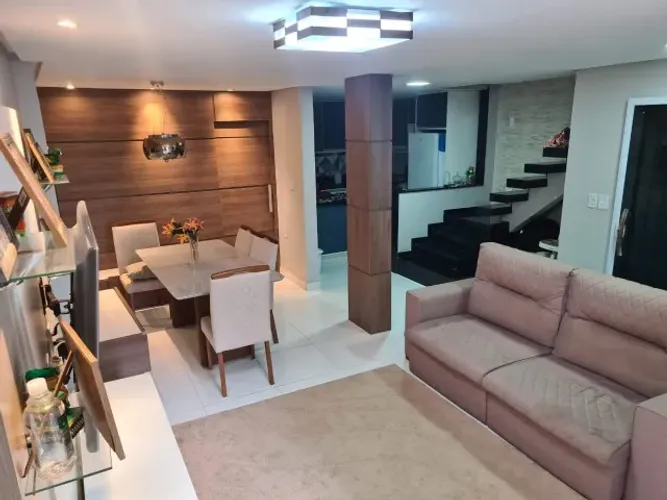 Vendo linda casa com 3 quartos (1 suíte) - acabamento impecável!