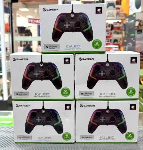 Controle Gamesir KALEID K1 com led para xbox e pc com fio.
