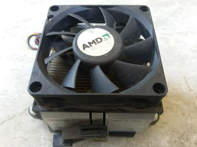 Cooler AMD para Processador
