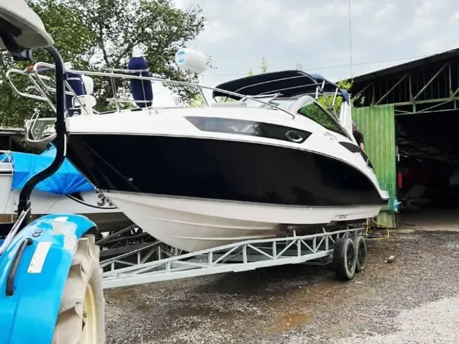 Fibrafort Focker 270 - Ano 2010 - Volvo 5.0 GXi