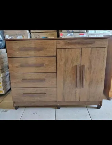 Cômoda 4 Gavetas