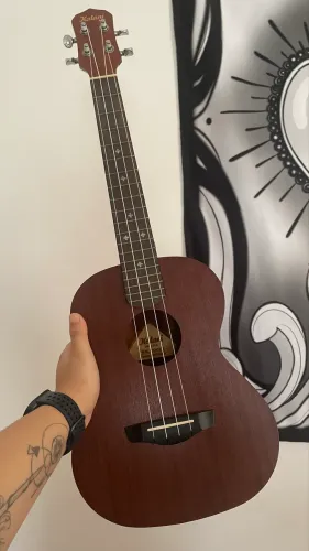 Ukulele Kalani Kal 200 TT + Acessórios