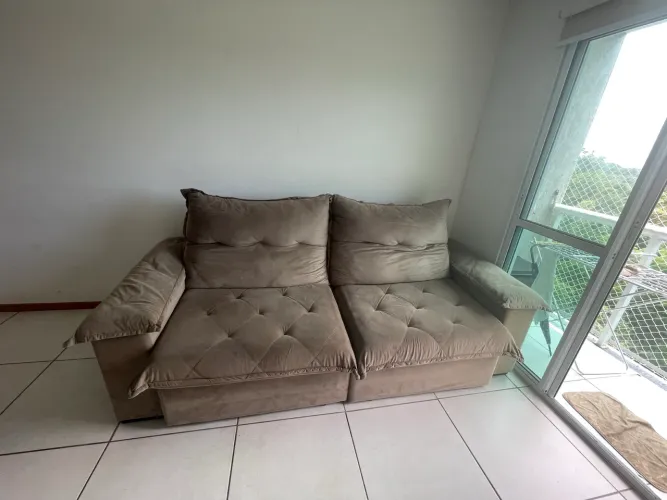 Sofá retrátil