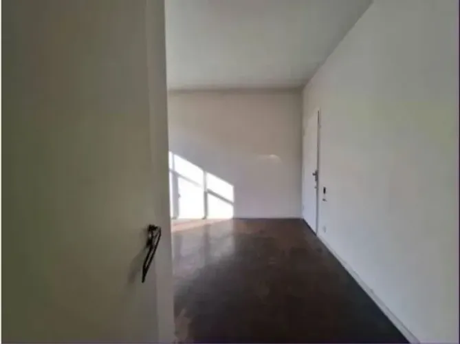 Sala e 2 Quartos + Dependência e vaga. Entre Flamengo e Laranjeiras. De $780.000 por $630M