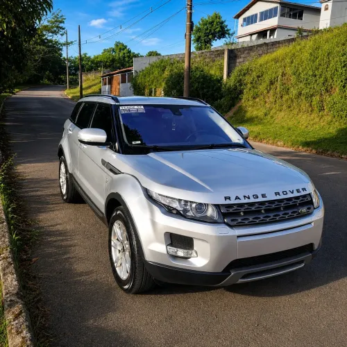 Land Rover Range Rover Evoque Pure 2.0 Aut. 5P 2013