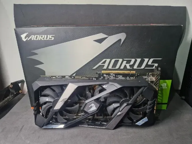 Placa de Vídeo Gigabyte Aorus RTX 2070 SUPER 8GB | Modelo Premium Triple Fan | Na Caixa