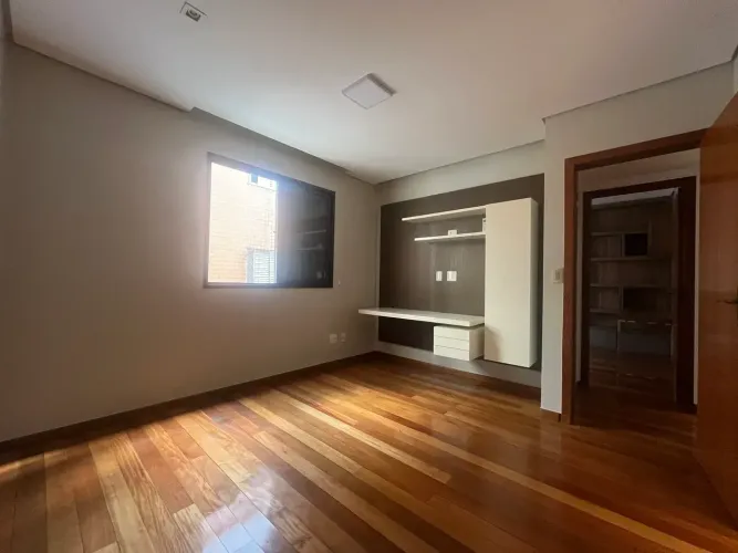 Excelente apartamento, area privativa, 3 quartos, com suite, 2 vagas de garagem. Rua Belte