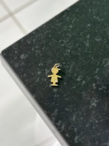 Pingente de ouro com diamante 