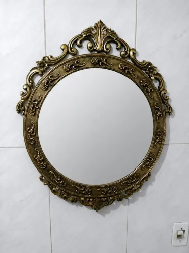 Espelho e lustre de bronze antigos