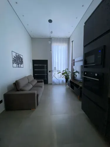 Casa em Condomínio - Caçapava - Residencial Malibu - 3 Dormitórios - 250m².