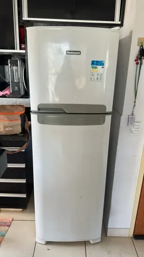 Geladeira com defeito no motor