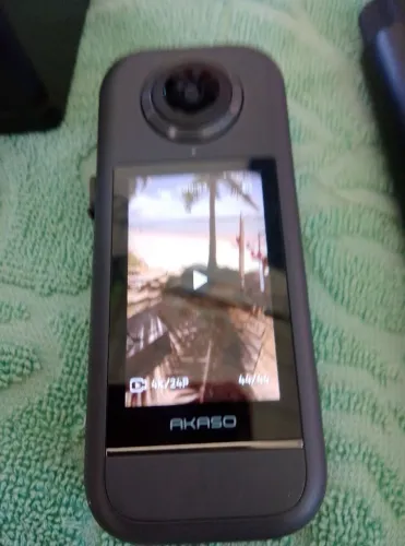CAMERA AKASO 360 GRAUS, na Caixa