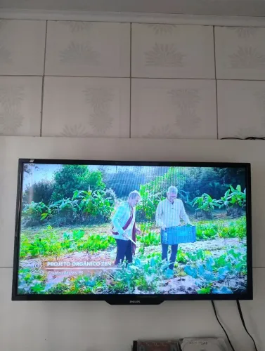 TV Philips de 32 polegadas de LED toda boa