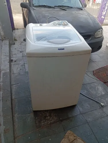 Máquina de lavar roupa Consul 8 kilos funcionando perfeitamente (127 volts)