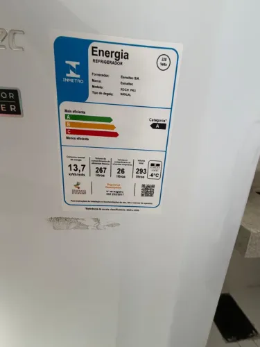 Vendo geladeira nova nuca usada