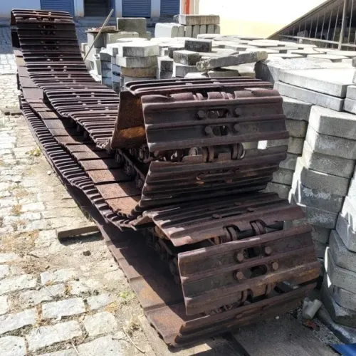 Par de Esteiras de Aço para Escavadeira - Pouco Uso - Pronta Entrega