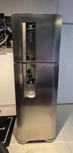 GELADEIRA INOX ELECTROLUX DW42X FROST FREE 380 litros