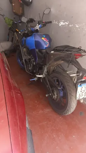 Moto de garagem ótimo