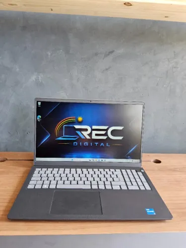 NOTEBOOK DELL VOSTRO - INTEL(R) CORE(TM) I5 1135G7 - 8GB RAM - SSD 256GB - TELA 15,6"