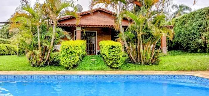 Vende linda chácara em condomínio fechado ibiuna