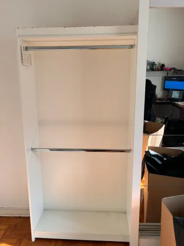 Armários de quarto ou loja em modulado
